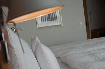 4 Avidon Art Design Hotel Dusseldorf Germany Lowest Booking Rates For Avidon Art Design Hotel In Dusseldorf